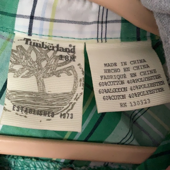 3/13$ Timberland Boy’s Plaid Button Down With Hood - Picture 3 of 6